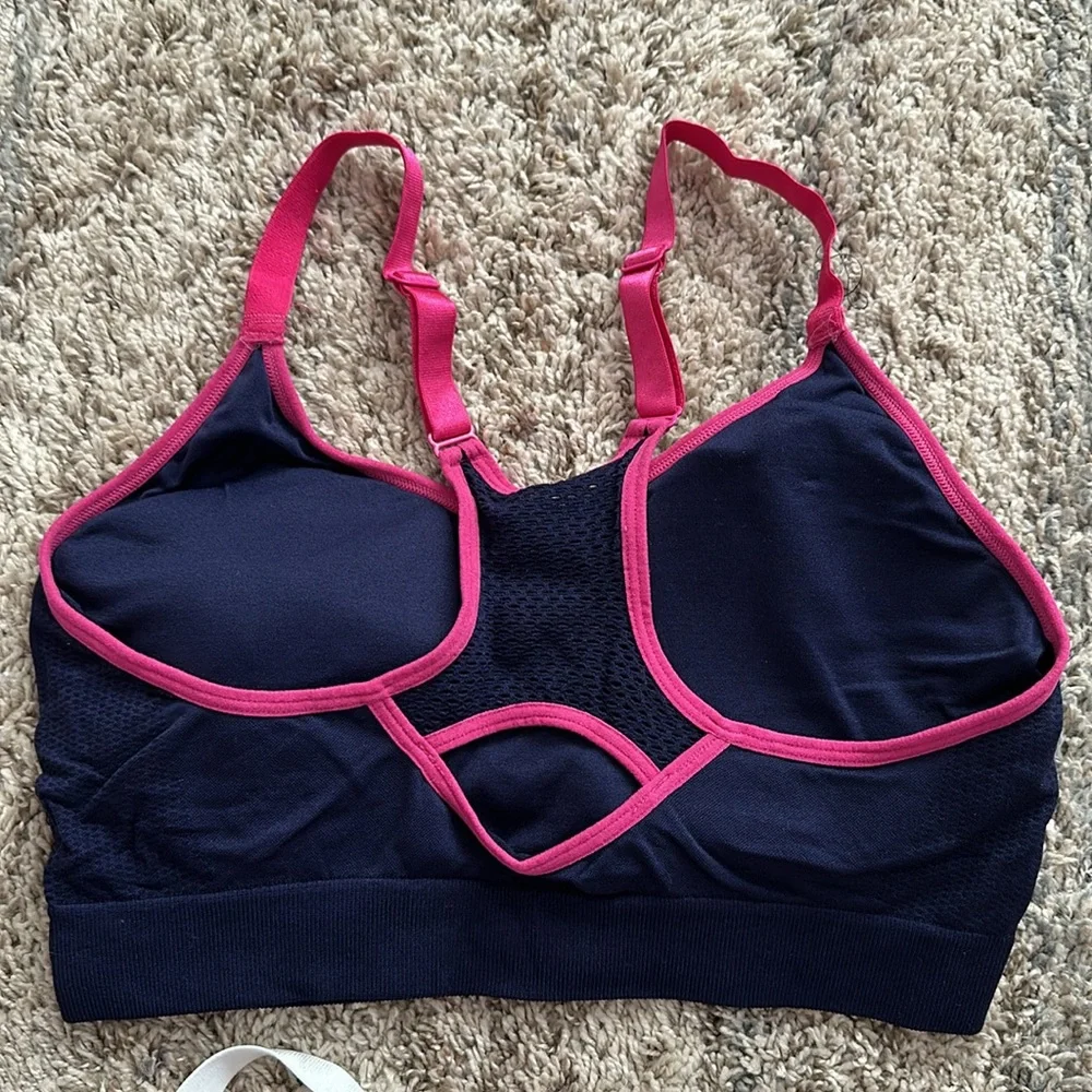 Reebok 2 medium impact sports bras - Picture 8 of 11